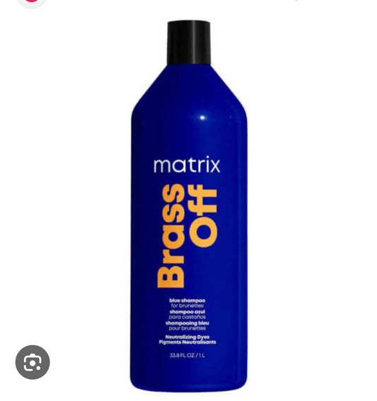 Matrix
Brass Off Matrix Shampoo neutralizzante per riflessi aranciati/ramati indesiderati 1L