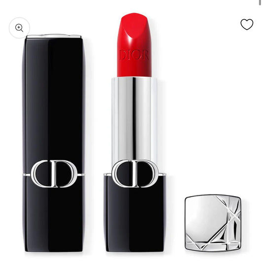 Rouge Dior
Rossetto comfort e lunga tenuta – trattamento floreale idratante
Rossetto