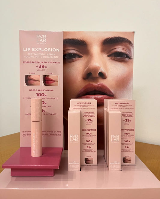 Gloss
RVB LAB Lip Explosion Olio Siero Volumizzante 5,2 ml
